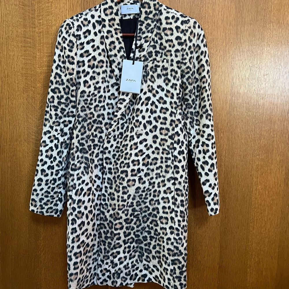 Zapa made in Paris France Brand new cheetah Animal Print Long Coat button dress